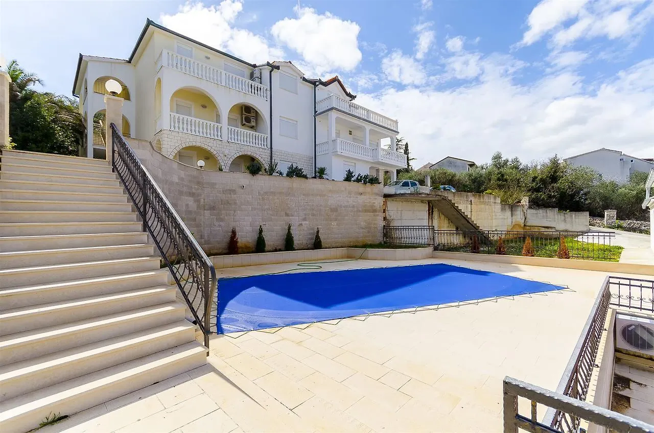 Apartments Krusica Trogir